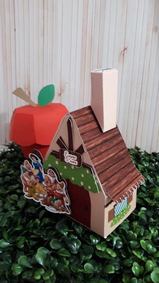 Casinha Sete Anões Branca de Neve